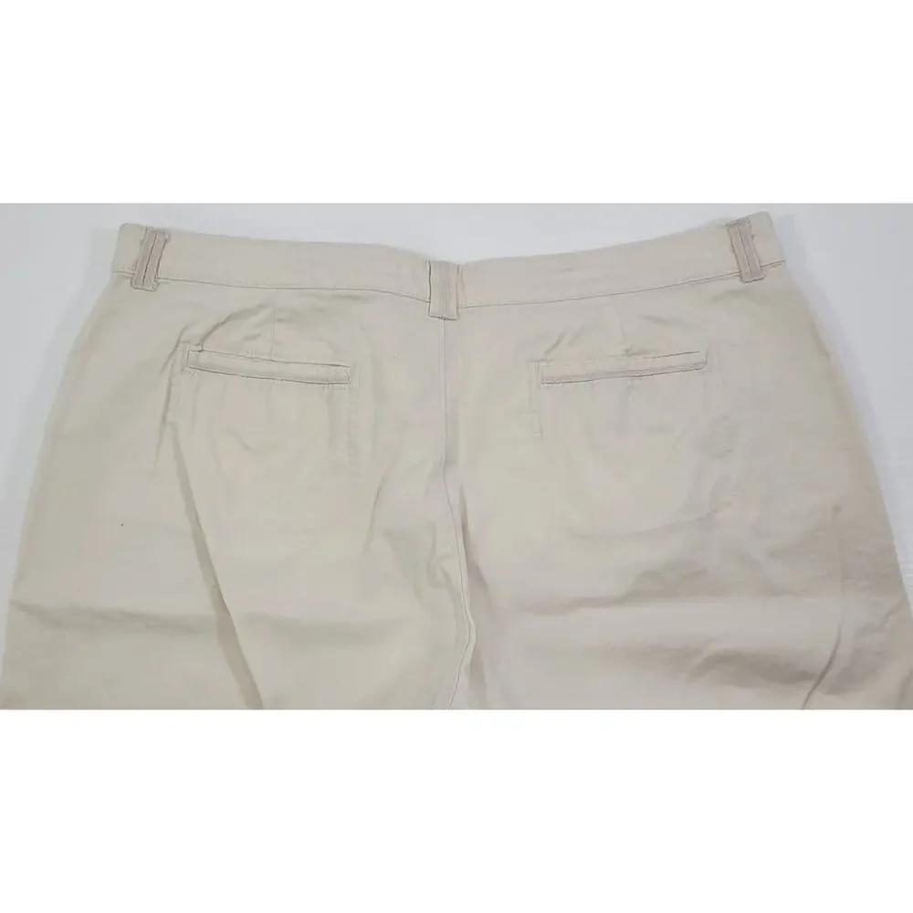 L) Women Riders by Lee Casual Khaki Shorts Size 18M Off-White